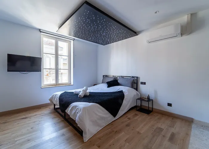 La Nuit Sous Les Etoiles Апартаменты